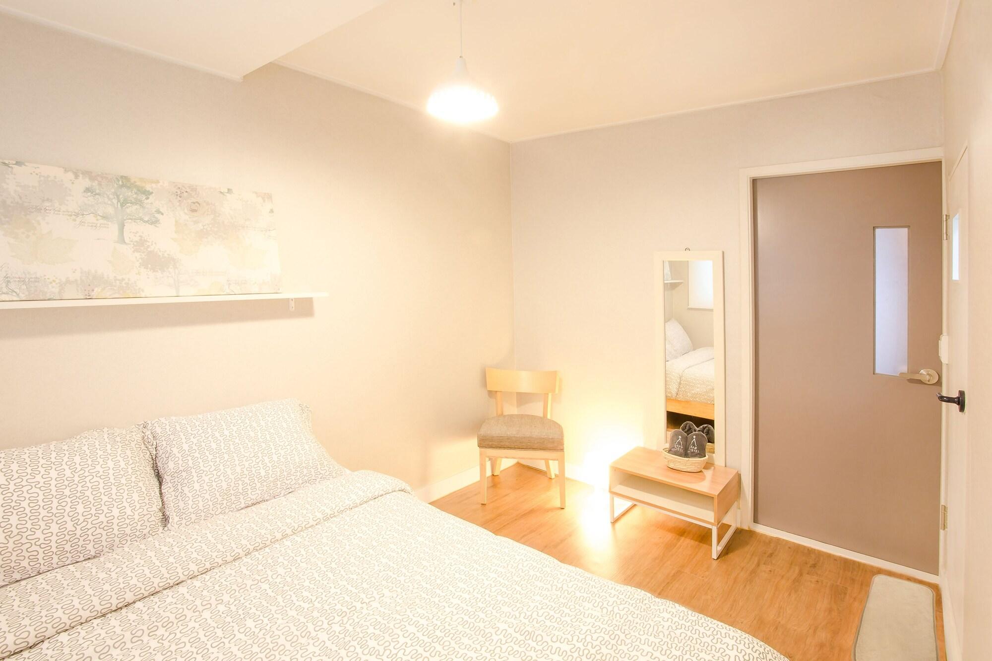 Hostel Vanilla 2 Dongdaemun Seoul Bagian luar foto