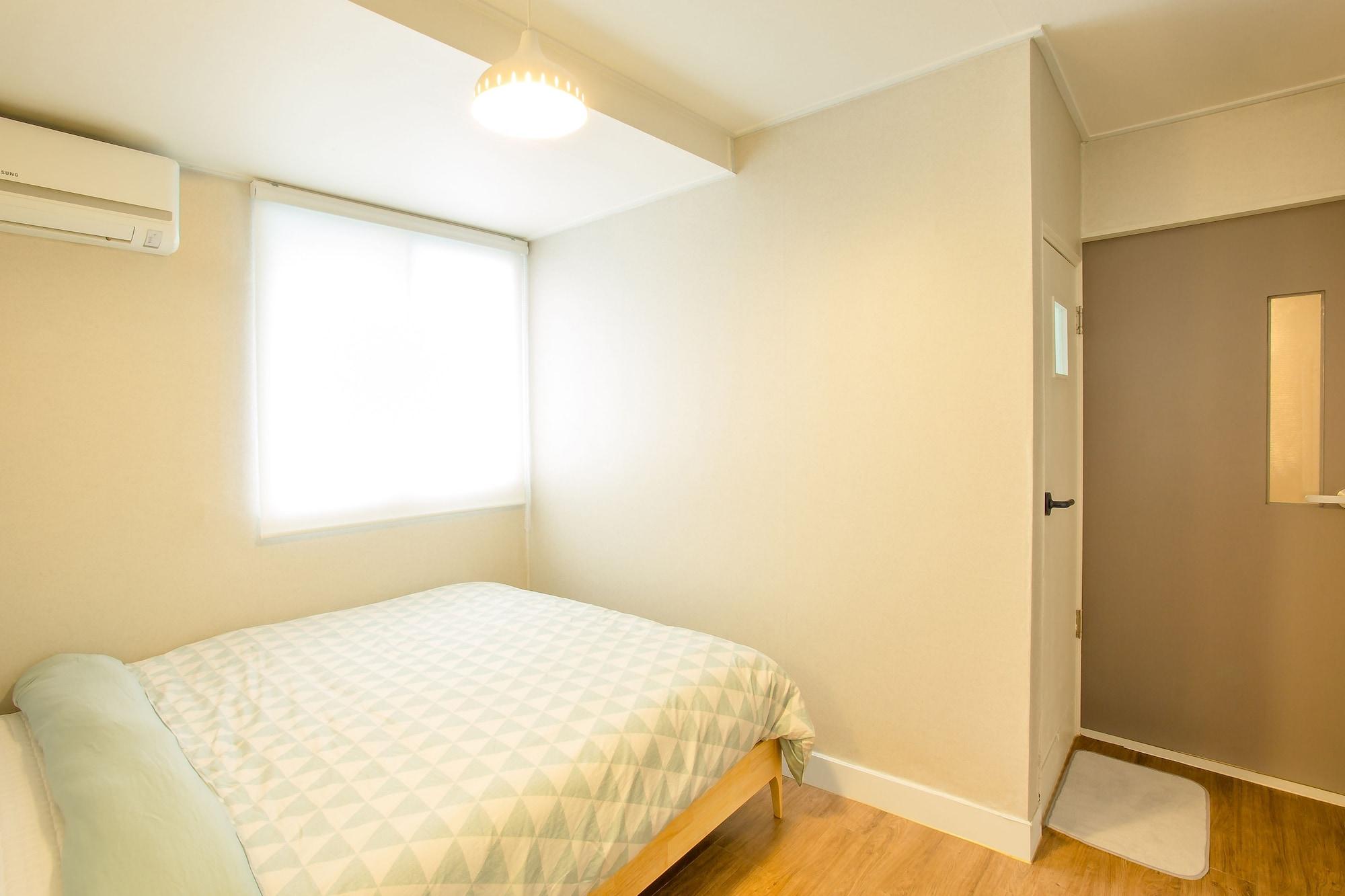 Hostel Vanilla 2 Dongdaemun Seoul Bagian luar foto