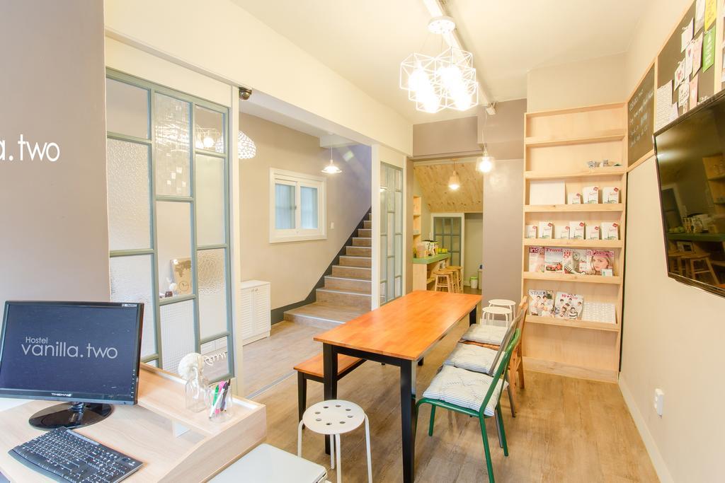 Hostel Vanilla 2 Dongdaemun Seoul Bagian luar foto