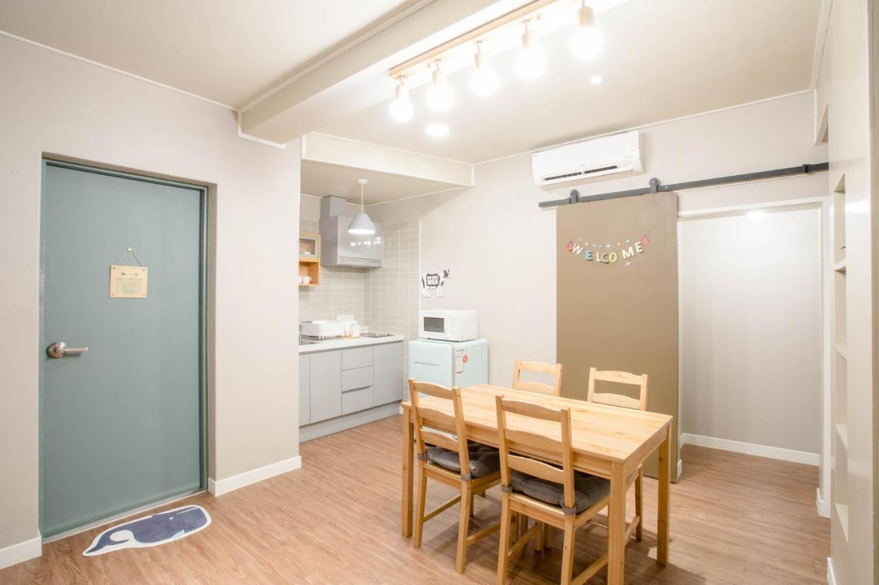 Hostel Vanilla 2 Dongdaemun Seoul Bagian luar foto