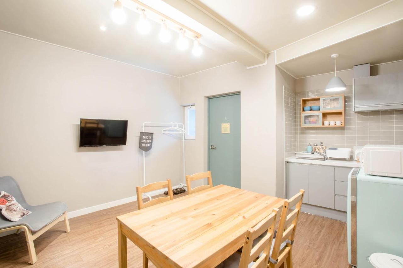 Hostel Vanilla 2 Dongdaemun Seoul Bagian luar foto