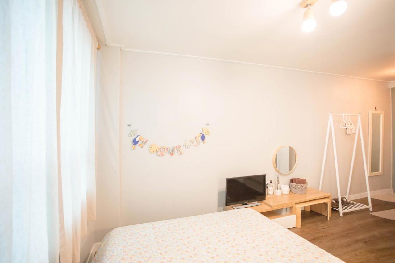 Hostel Vanilla 2 Dongdaemun Seoul Bagian luar foto